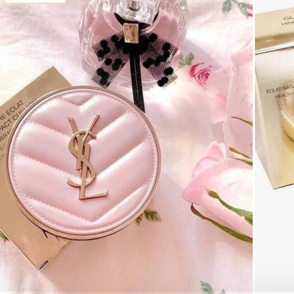 Yves Saint Laurent Touche Éclat Glow-Pact Cushion Foundation - Ivory (B20)